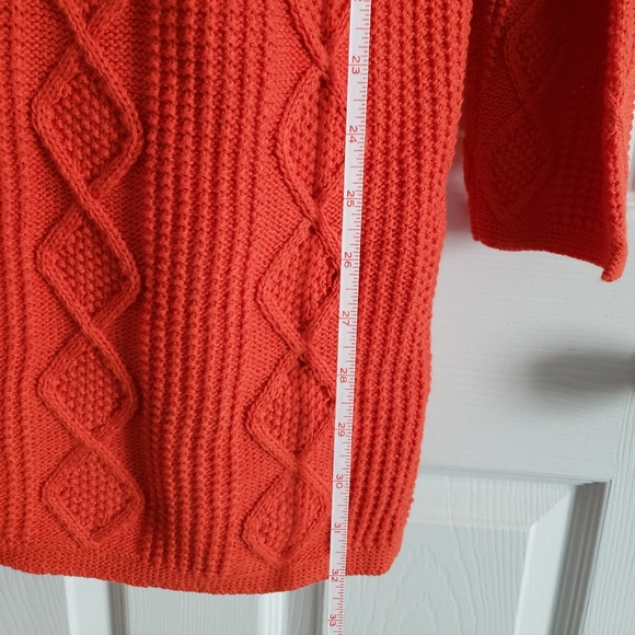 NWOT!  Vertical Cable Stitch Tunic Sweater - Picture 4 of 8